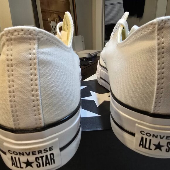 Converse UniseX CTAS Lift Ox 560251C White Sneakers MENS Sz 12 Womens 14 NEW - Picture 6 of 9